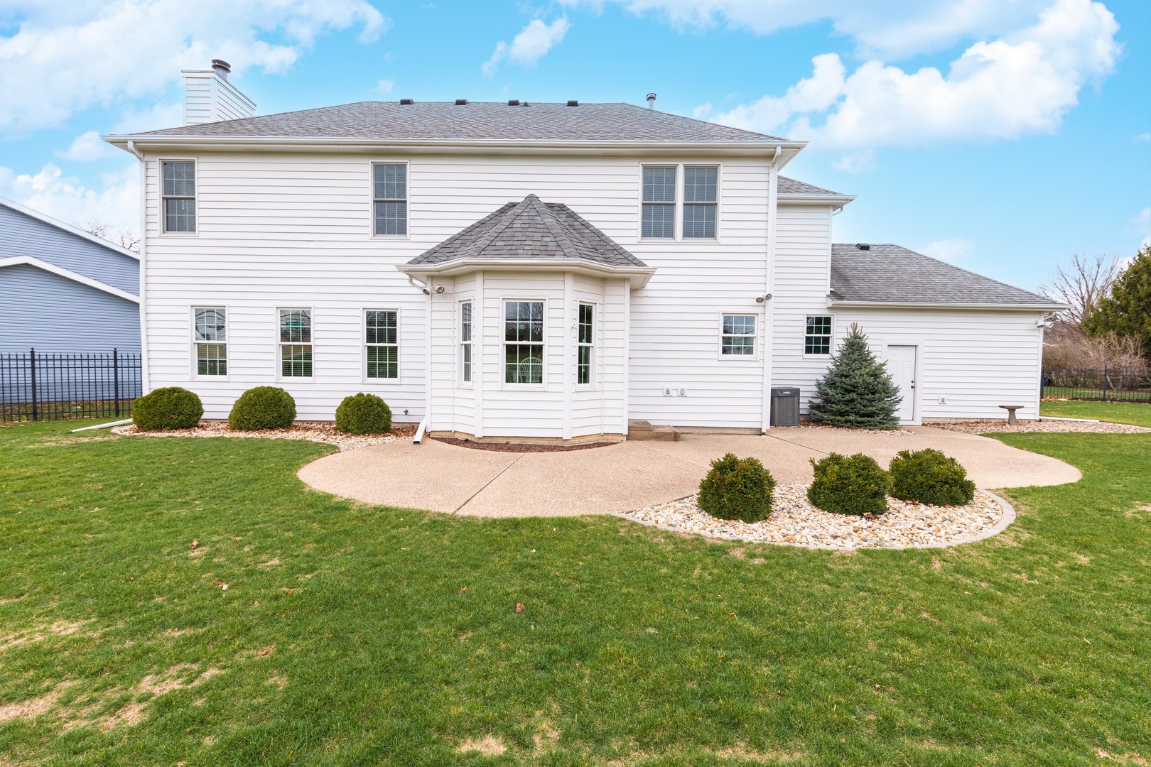 3 Jill Court, Bloomington, IL 61701