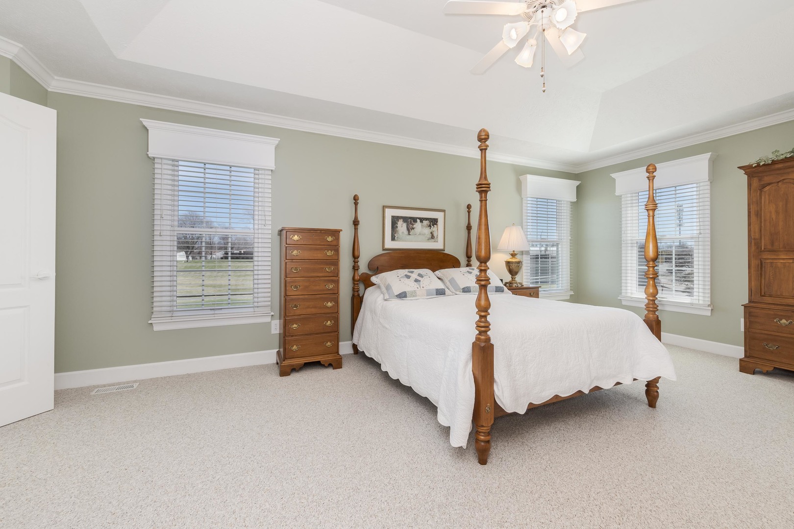 3 Jill Court, Bloomington, IL 61701