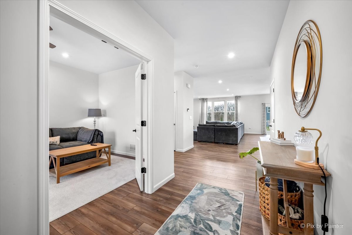 3691 Skyglade Drive, Elgin, IL 60124