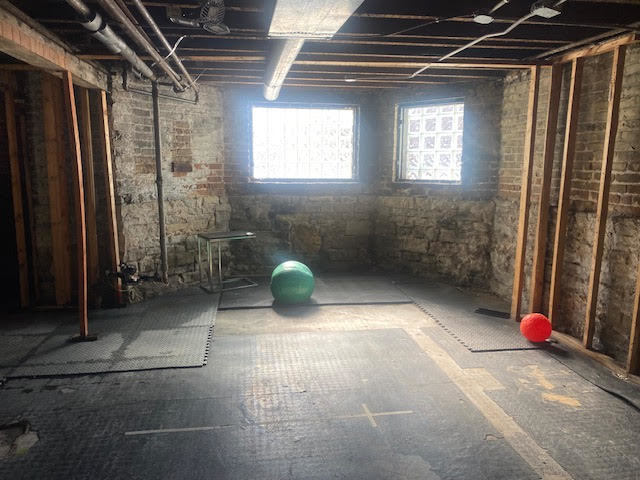 3144 W LEXINGTON Avenue, Chicago, IL 60612