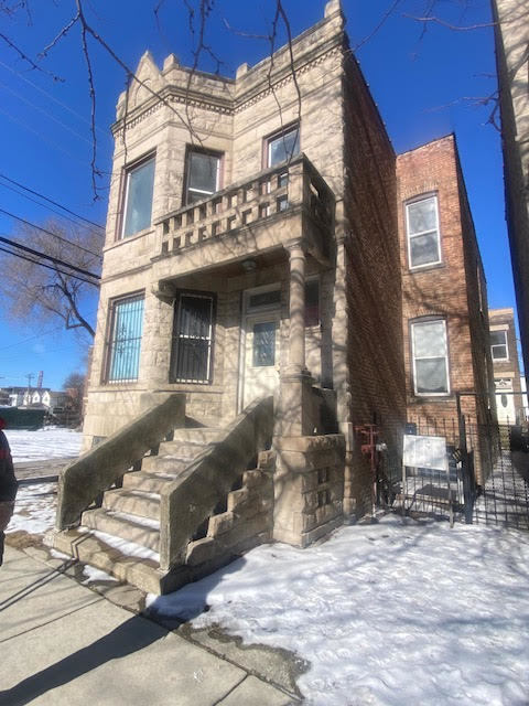 3144 W LEXINGTON Avenue, Chicago, IL 60612