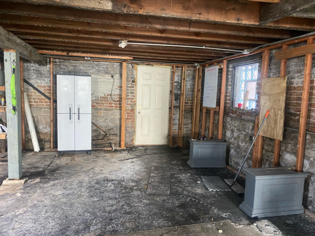 3144 W LEXINGTON Avenue, Chicago, IL 60612