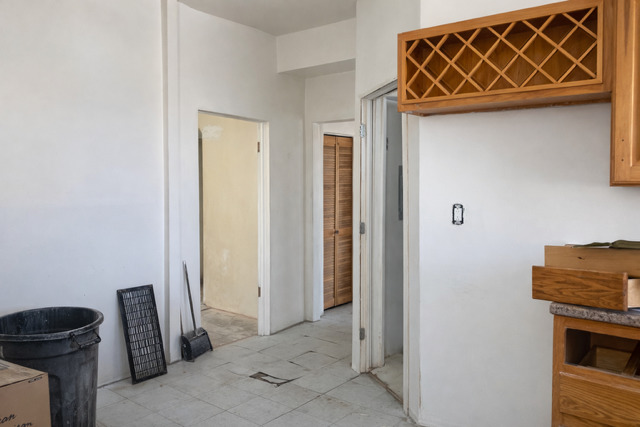 3144 W LEXINGTON Avenue, Chicago, IL 60612