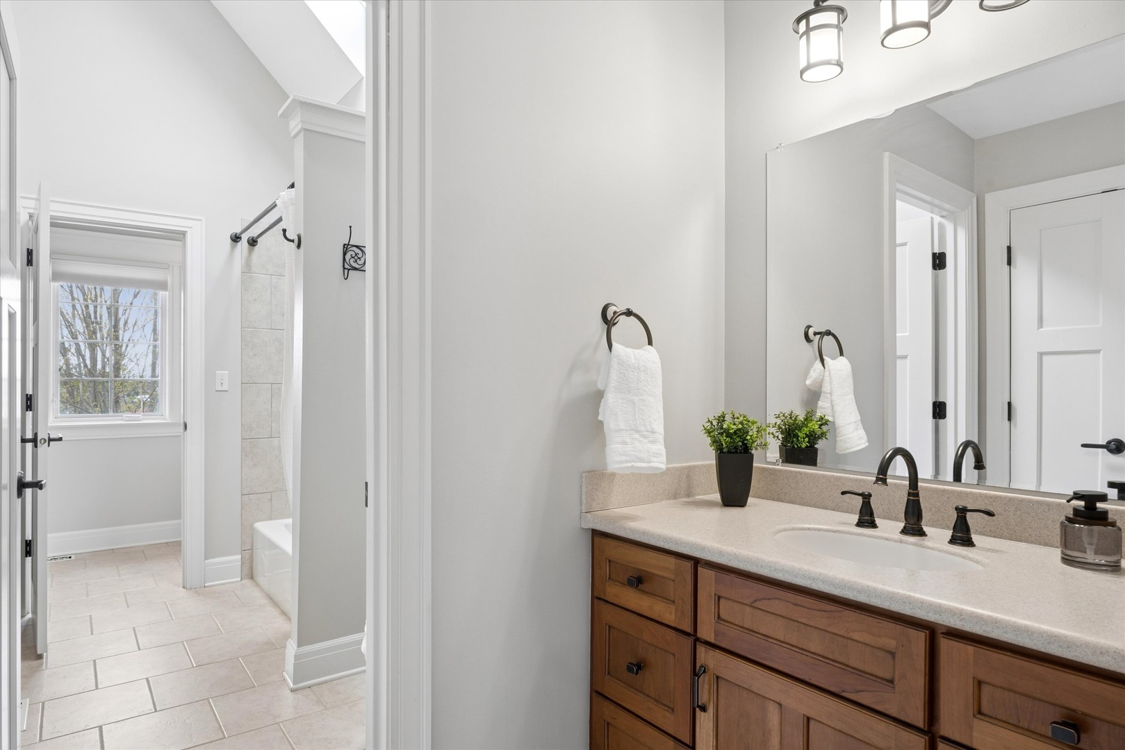 521 River Ridge Drive, St. Charles, IL 60175