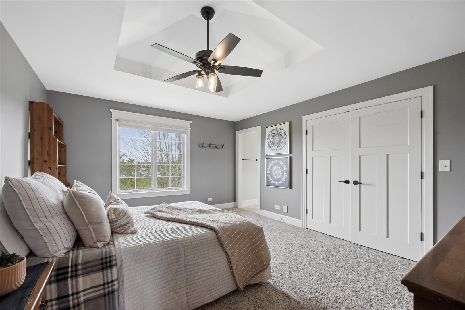 521 River Ridge Drive, St. Charles, IL 60175