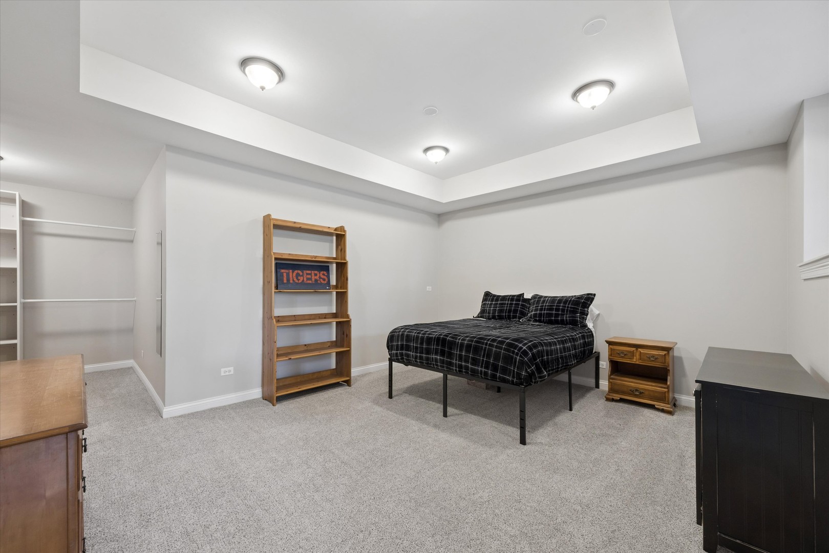 521 River Ridge Drive, St. Charles, IL 60175