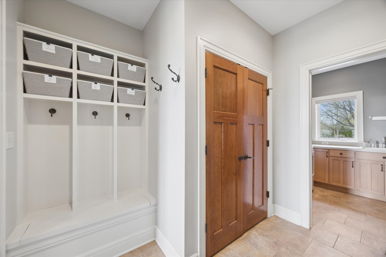 521 River Ridge Drive, St. Charles, IL 60175