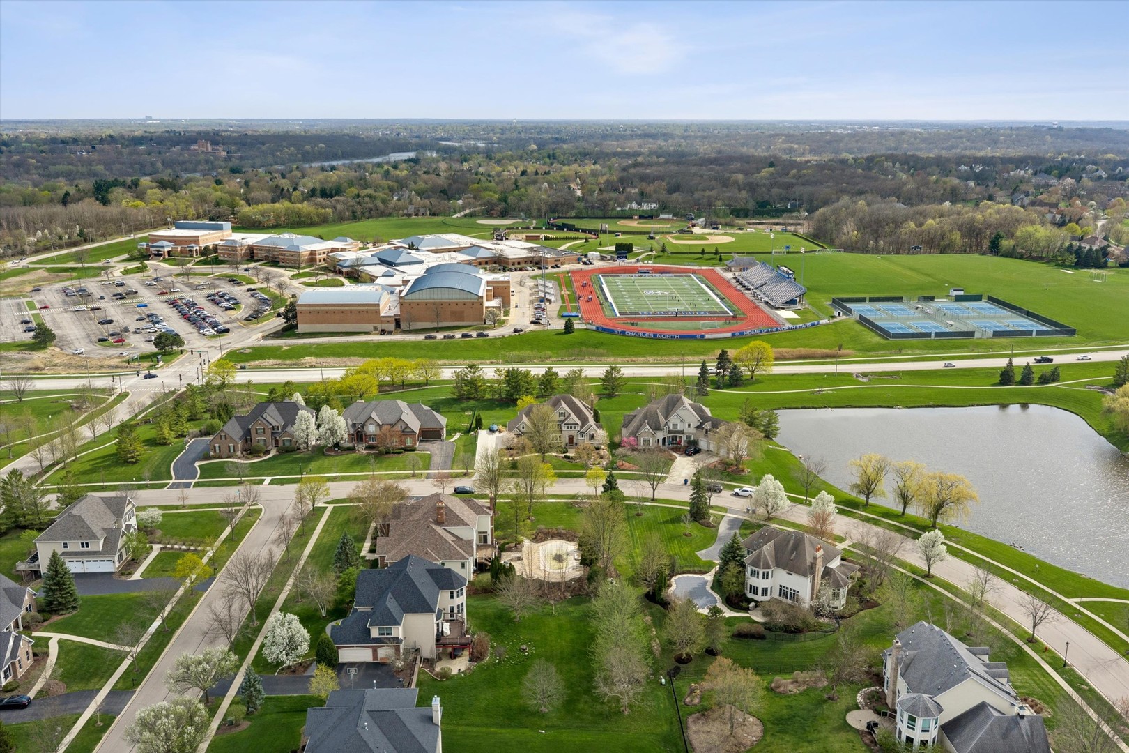 521 River Ridge Drive, St. Charles, IL 60175