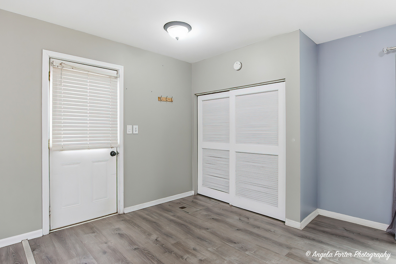 610 Larkdale Row, Wauconda, IL 60084