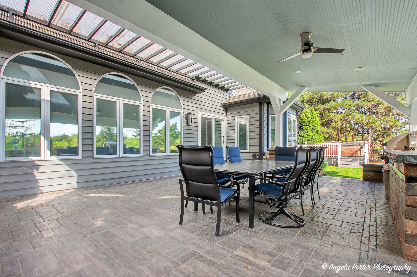 701 Caitlin Court, Grayslake, IL 60030