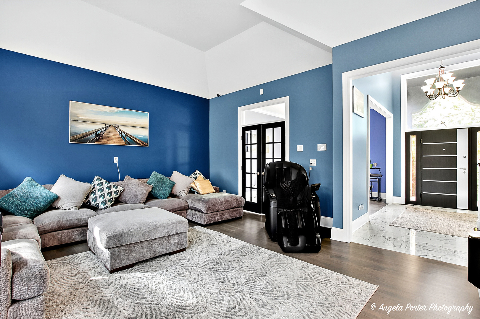 701 Caitlin Court, Grayslake, IL 60030