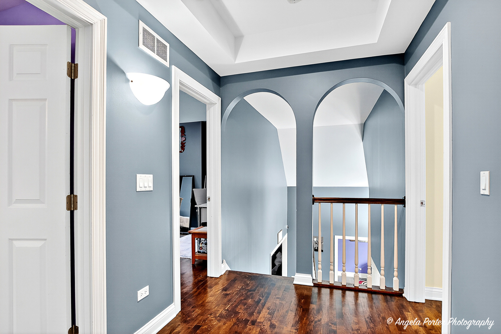 701 Caitlin Court, Grayslake, IL 60030