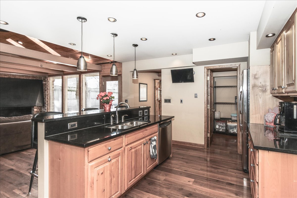 111 W Washington Boulevard, Lombard, IL 60148