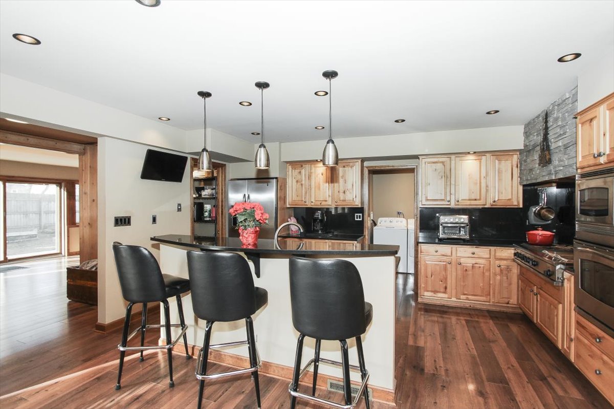 111 W Washington Boulevard, Lombard, IL 60148