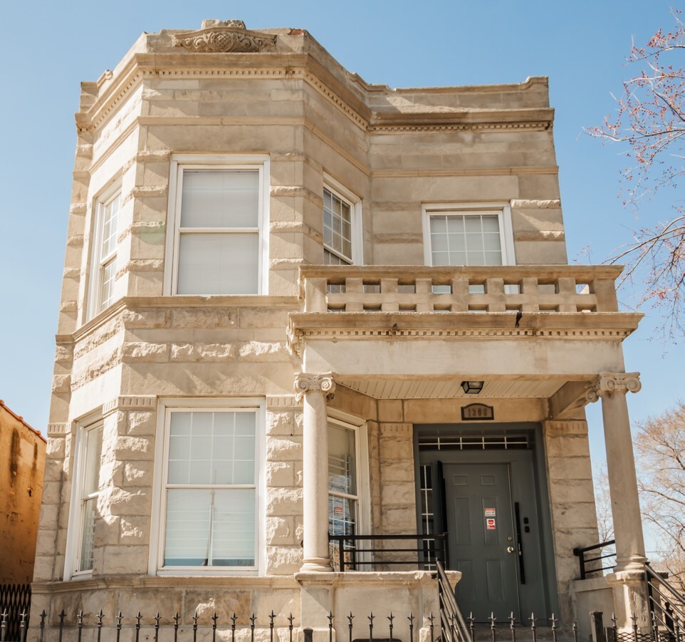 1306 S Central Park Avenue, Chicago, IL 60623
