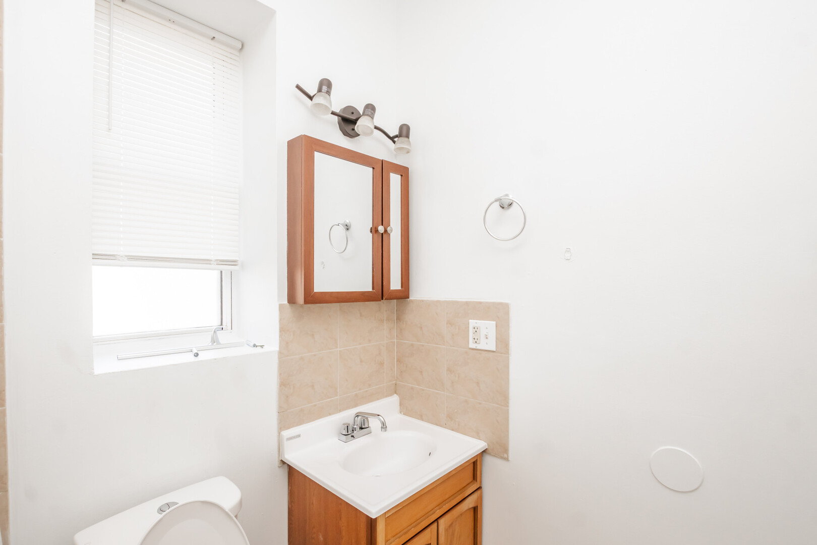 1306 S Central Park Avenue, Chicago, IL 60623