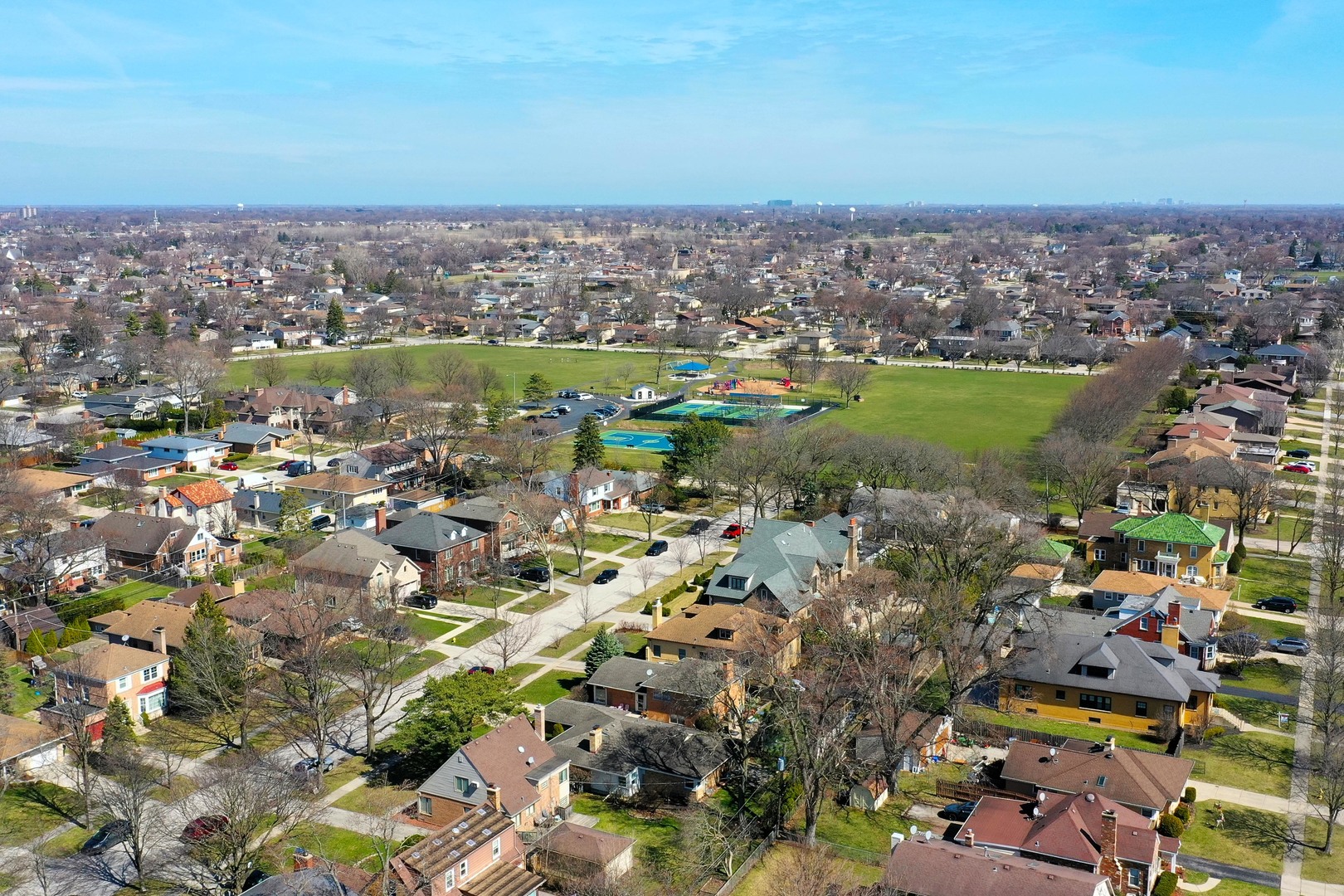 1906 W Greendale Avenue, Park Ridge, IL 60068