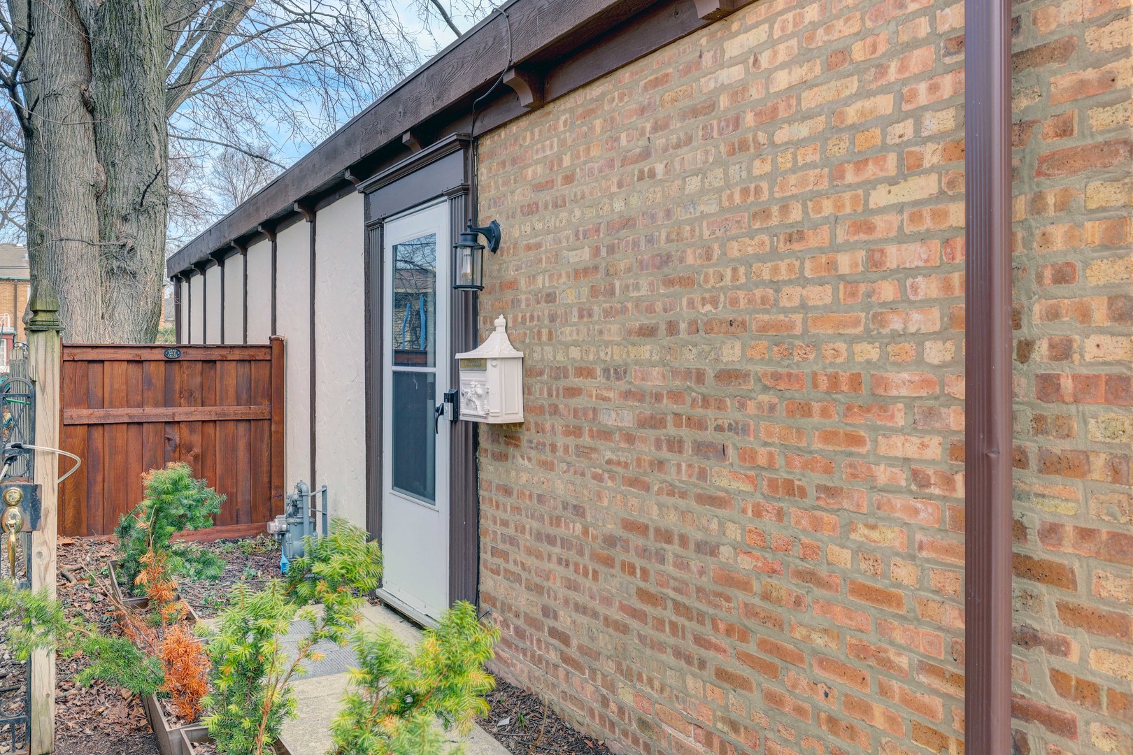 1906 W Greendale Avenue, Park Ridge, IL 60068