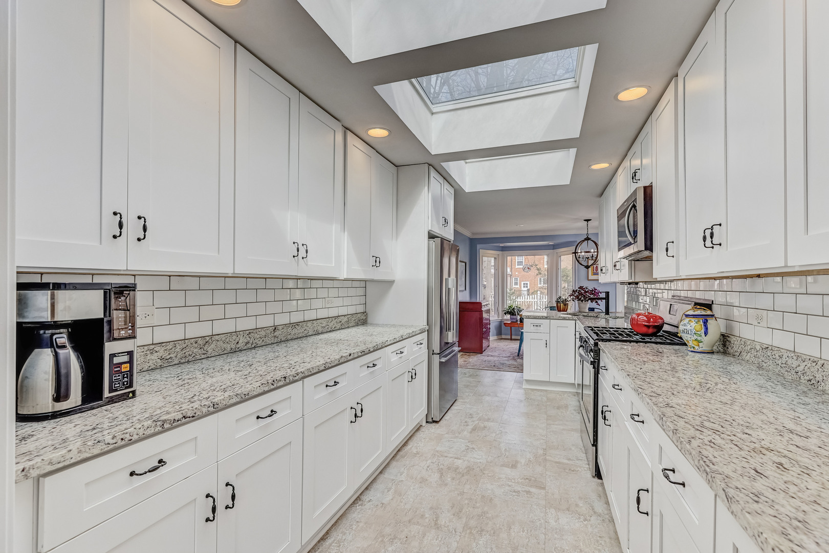 1906 W Greendale Avenue, Park Ridge, IL 60068