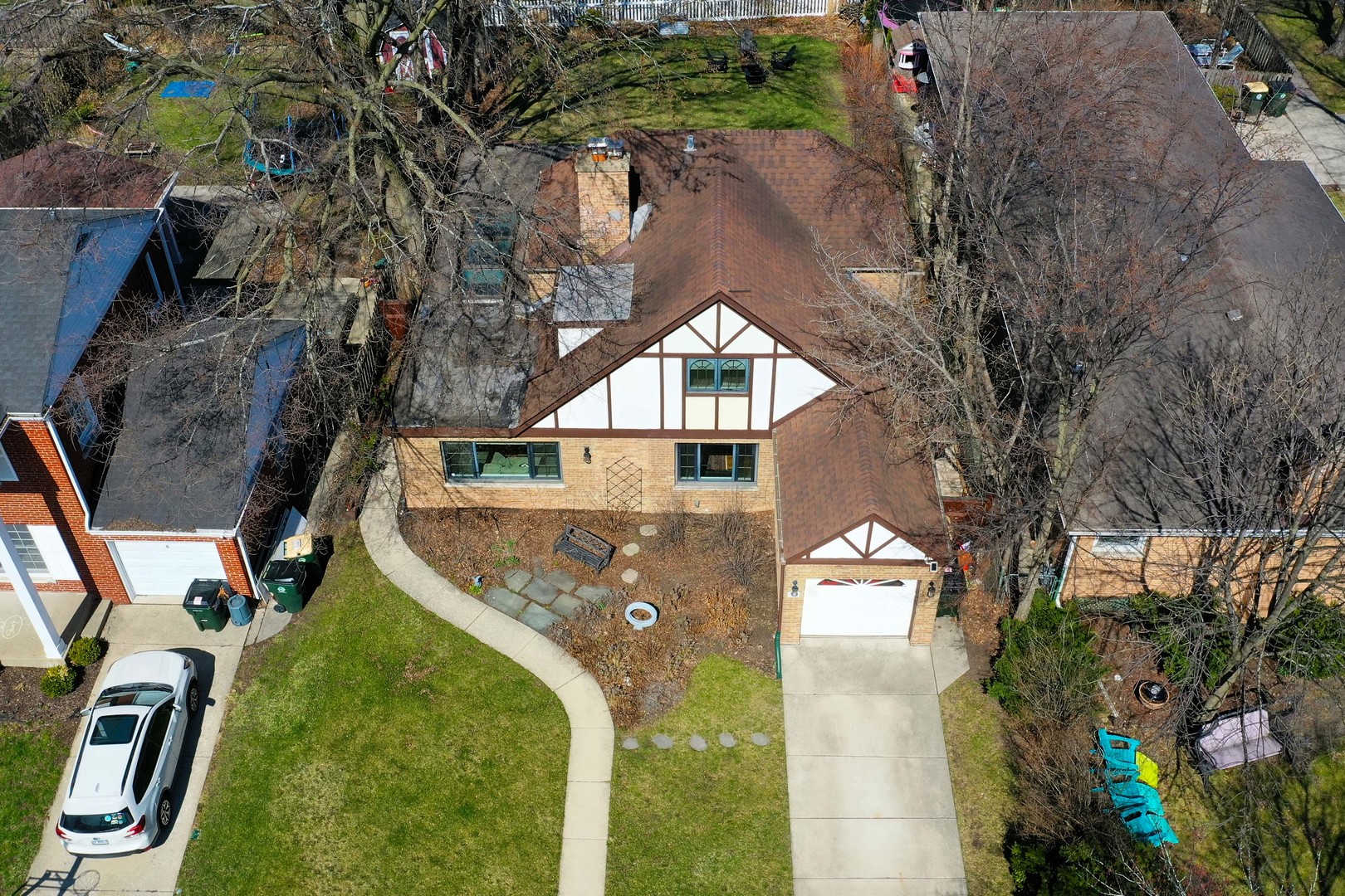 1906 W Greendale Avenue, Park Ridge, IL 60068