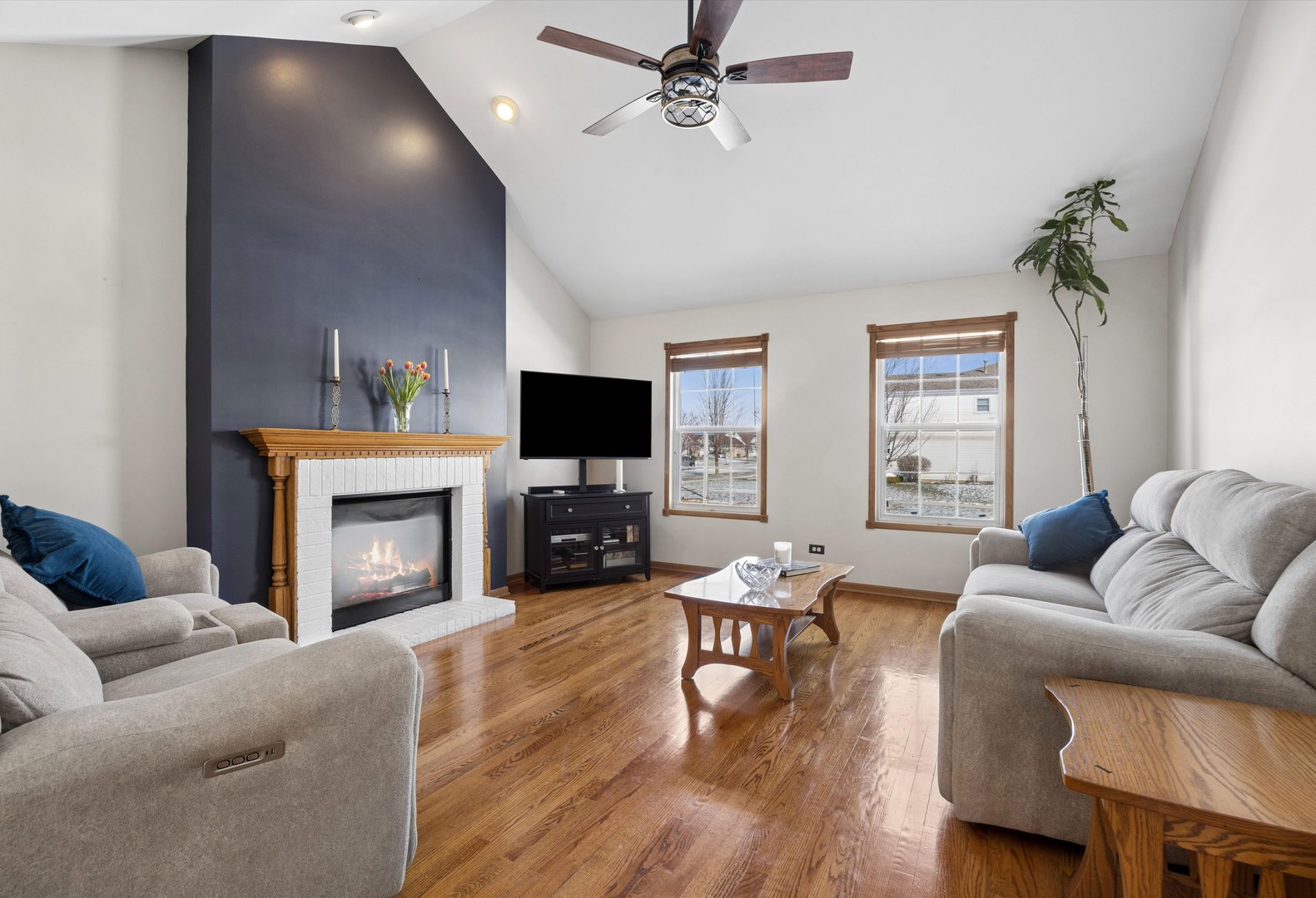 25801 S Sunrise Court, Monee, IL 60449