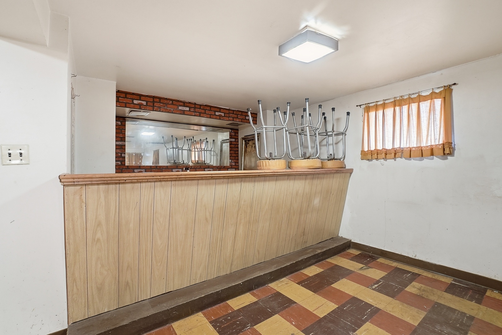 7339 N Osceola Avenue, Chicago, IL 60631