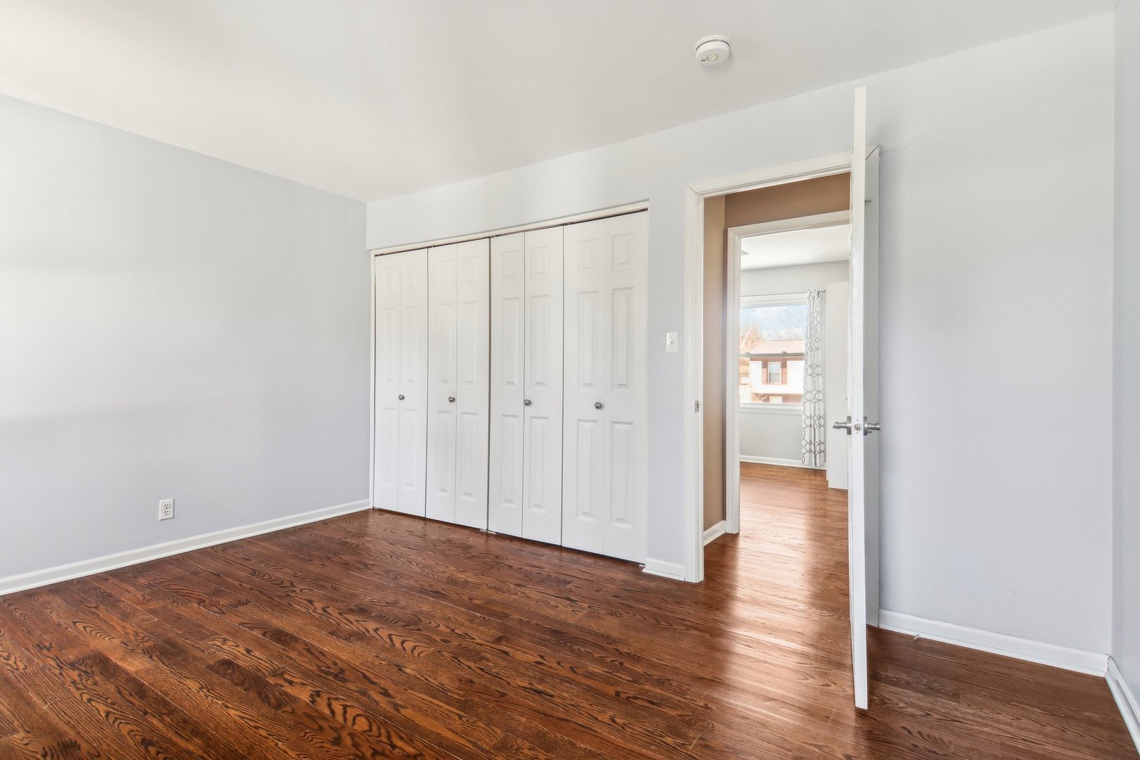 316 Bedford Road, Bolingbrook, IL 60440