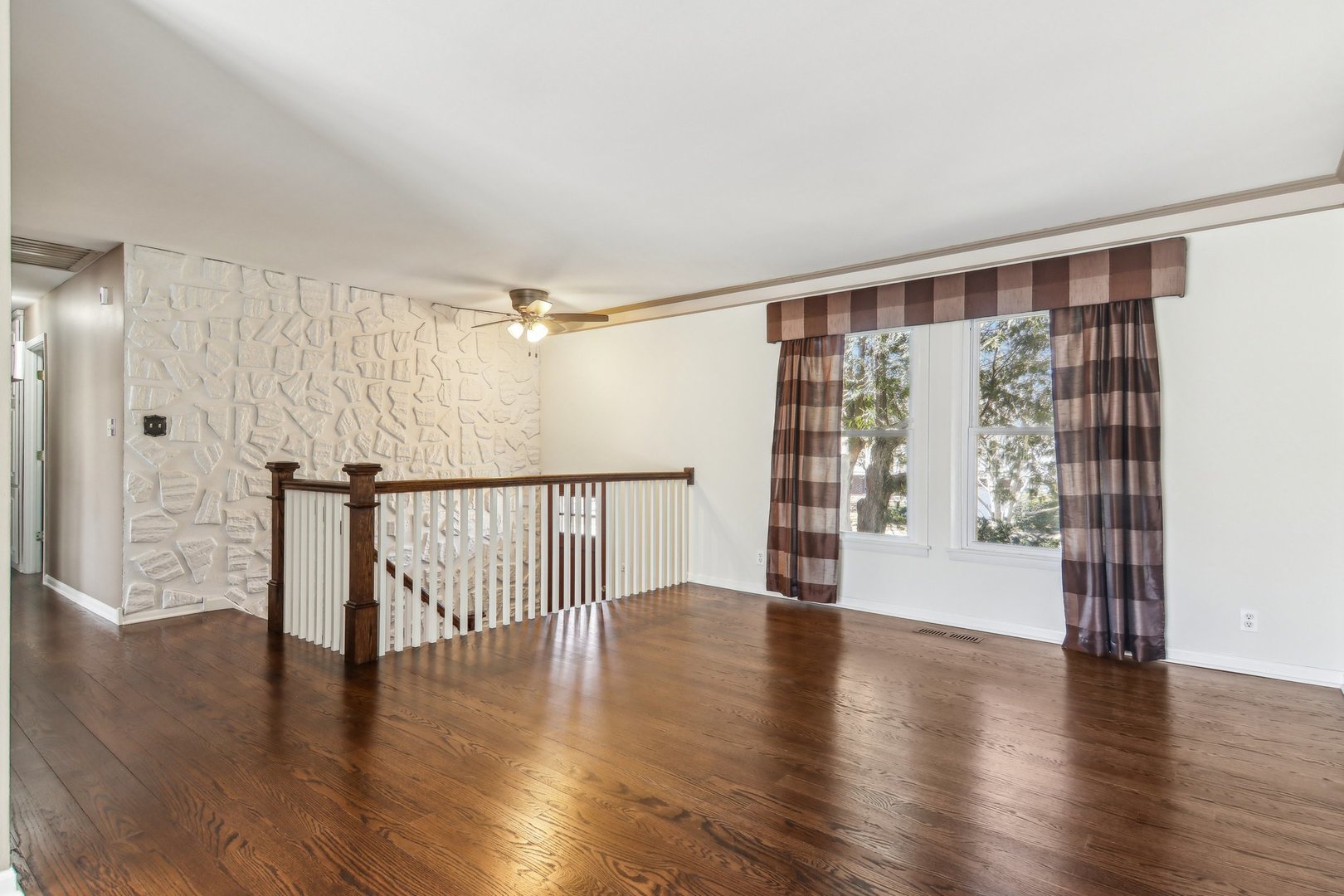 316 Bedford Road, Bolingbrook, IL 60440