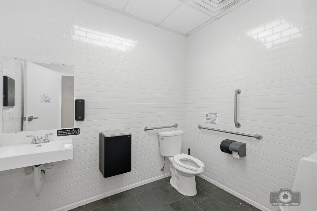 15945 Harlem Avenue, Tinley Park, IL 60477