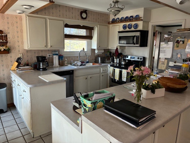 16W567 Hillside Lane, Willowbrook, IL 60527