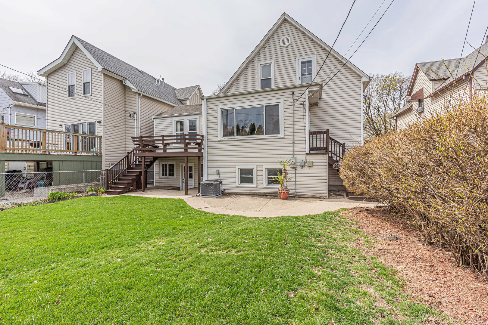 4711 N Kilbourn Avenue, Chicago, IL 60630