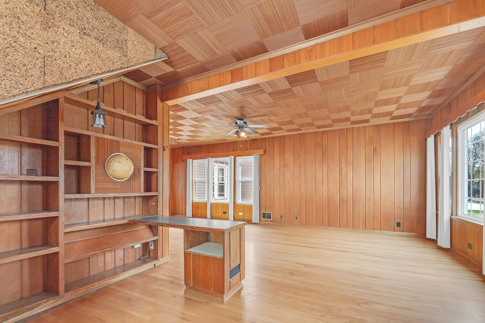 4711 N Kilbourn Avenue, Chicago, IL 60630