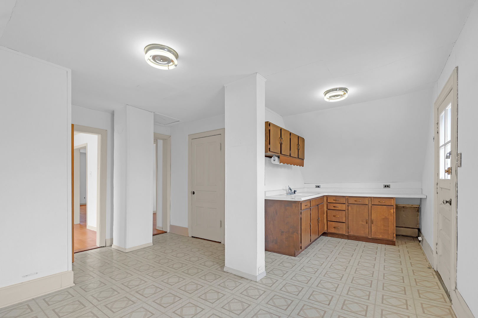 4711 N Kilbourn Avenue, Chicago, IL 60630