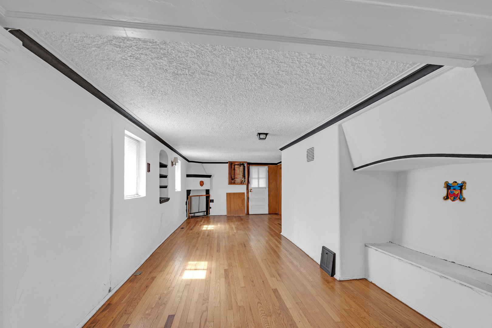 4711 N Kilbourn Avenue, Chicago, IL 60630