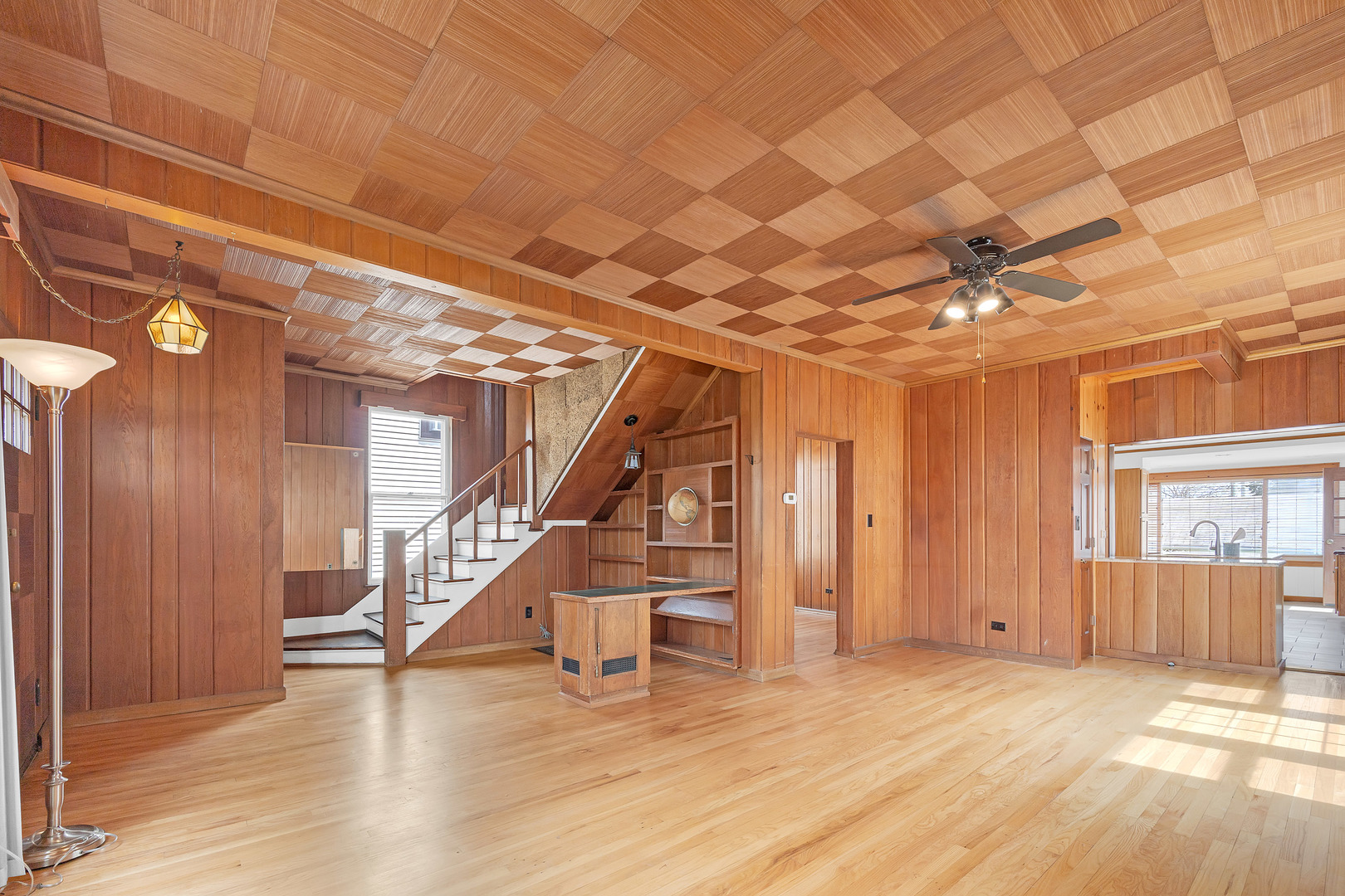 4711 N Kilbourn Avenue, Chicago, IL 60630