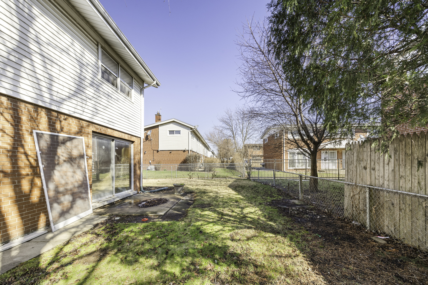 8909 Robin Drive, Des Plaines, IL 60016