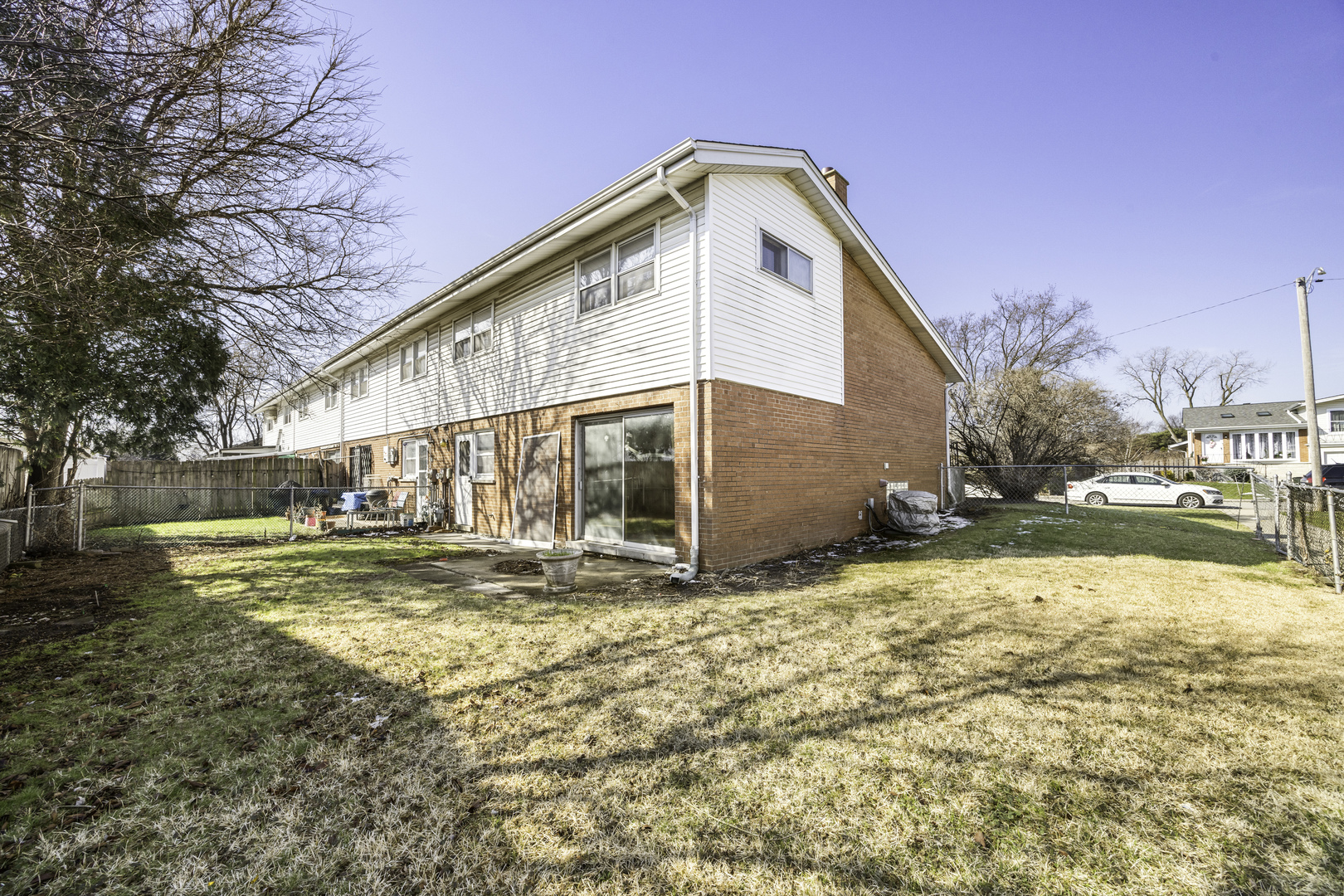 8909 Robin Drive, Des Plaines, IL 60016