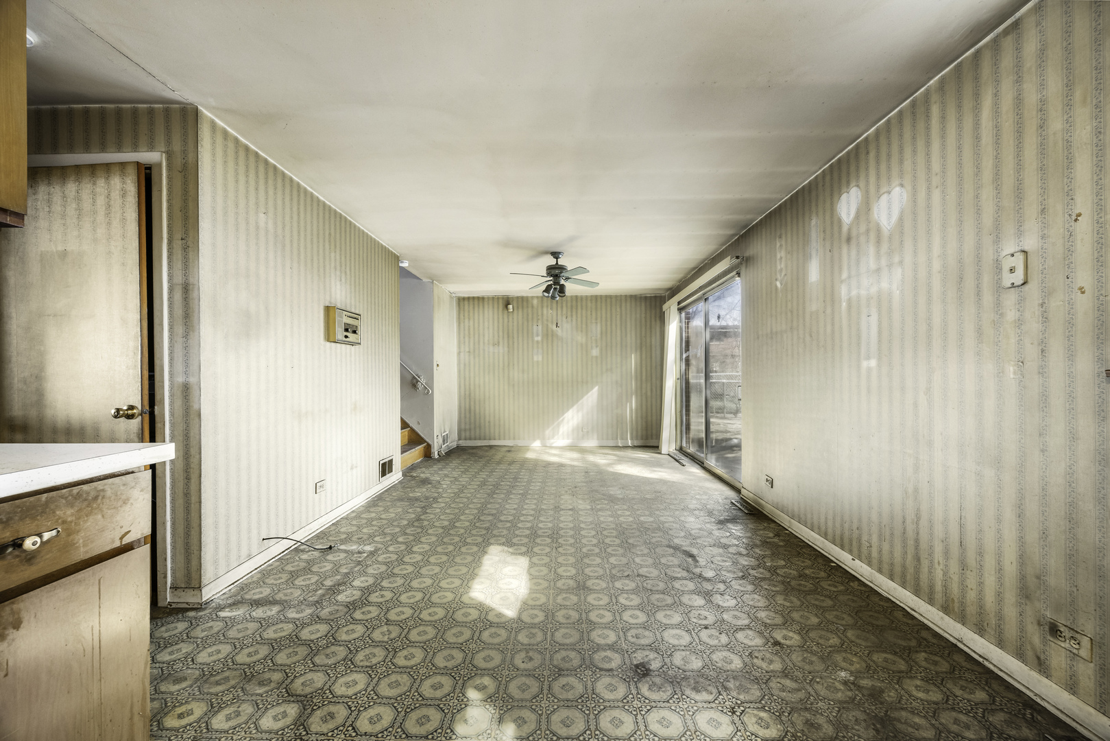 8909 Robin Drive, Des Plaines, IL 60016