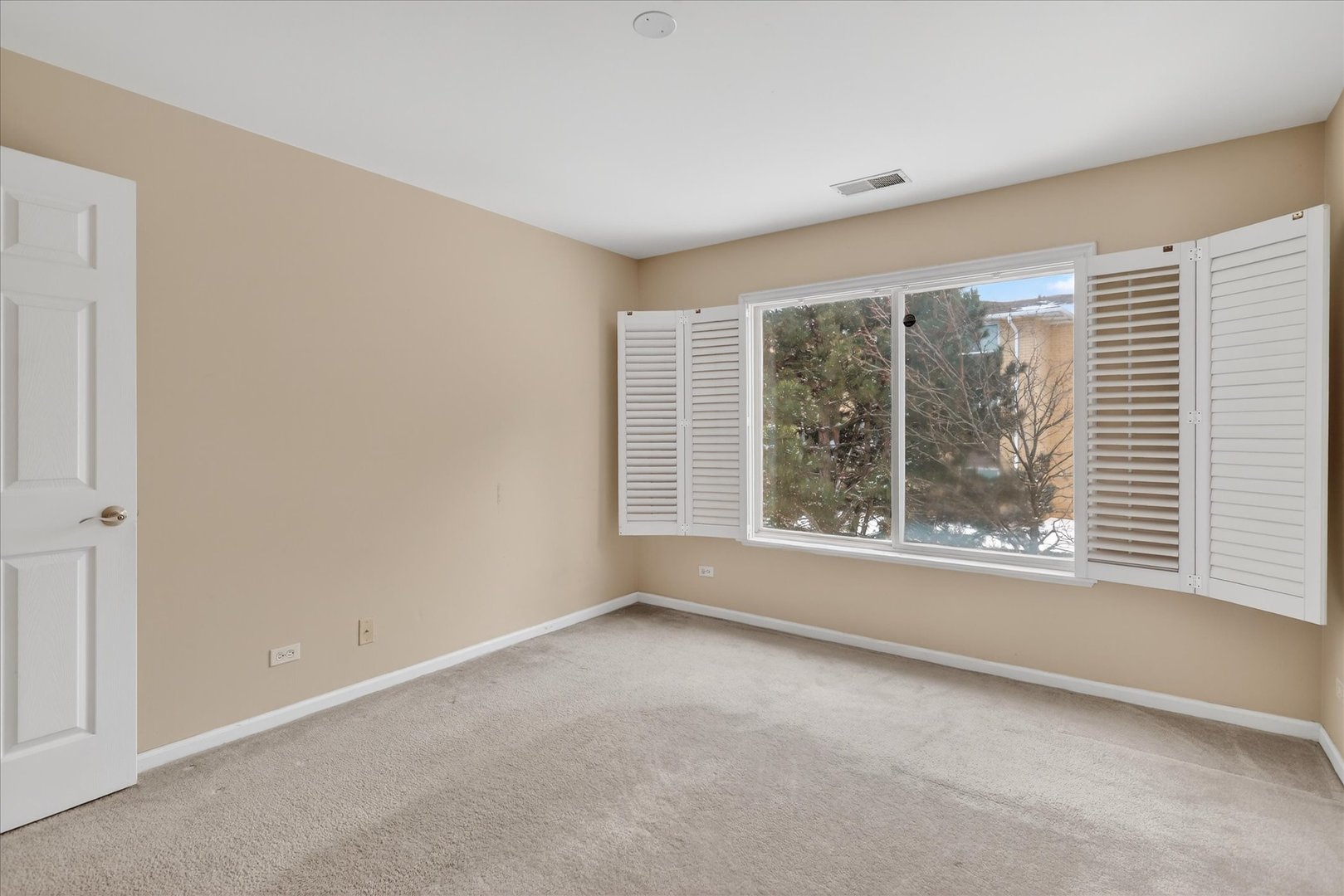 1161 HAWTHORNE Lane, Elk Grove Village, IL 60007