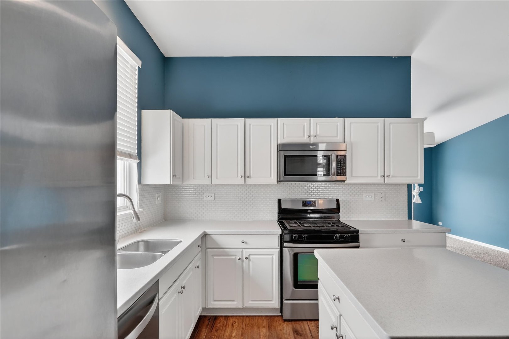 1161 HAWTHORNE Lane, Elk Grove Village, IL 60007