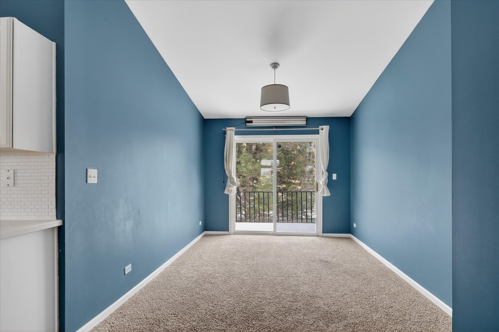 1161 HAWTHORNE Lane, Elk Grove Village, IL 60007