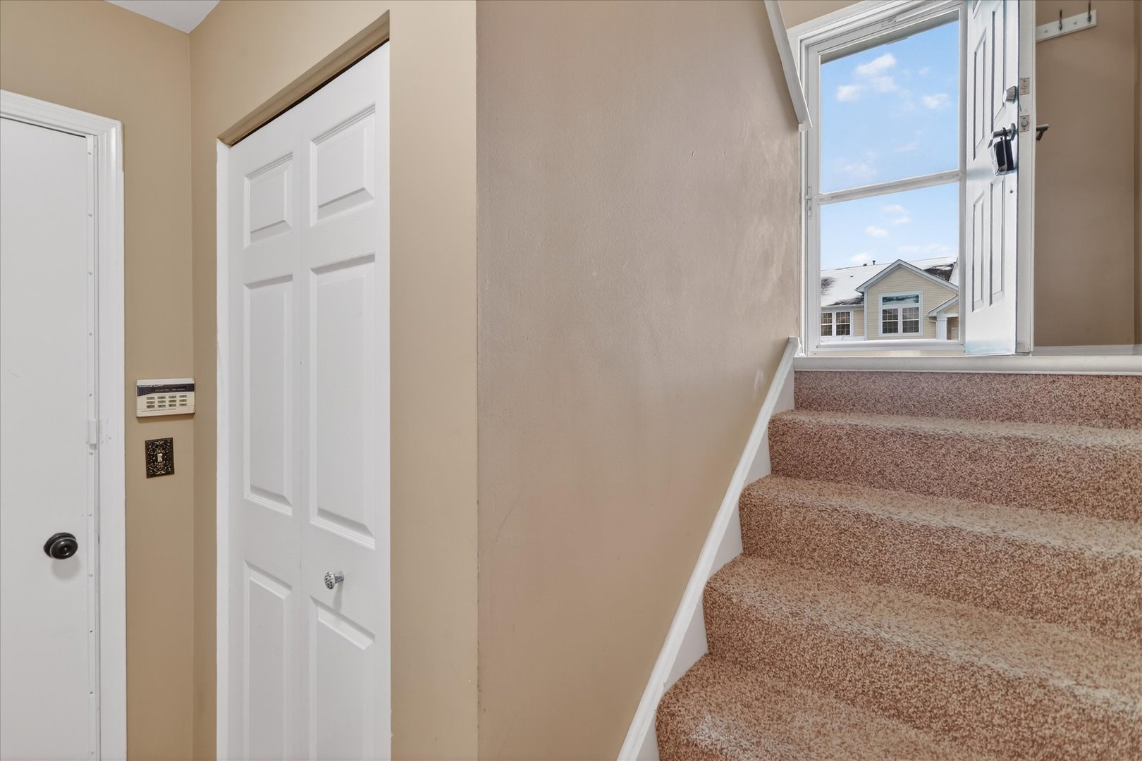 1161 HAWTHORNE Lane, Elk Grove Village, IL 60007