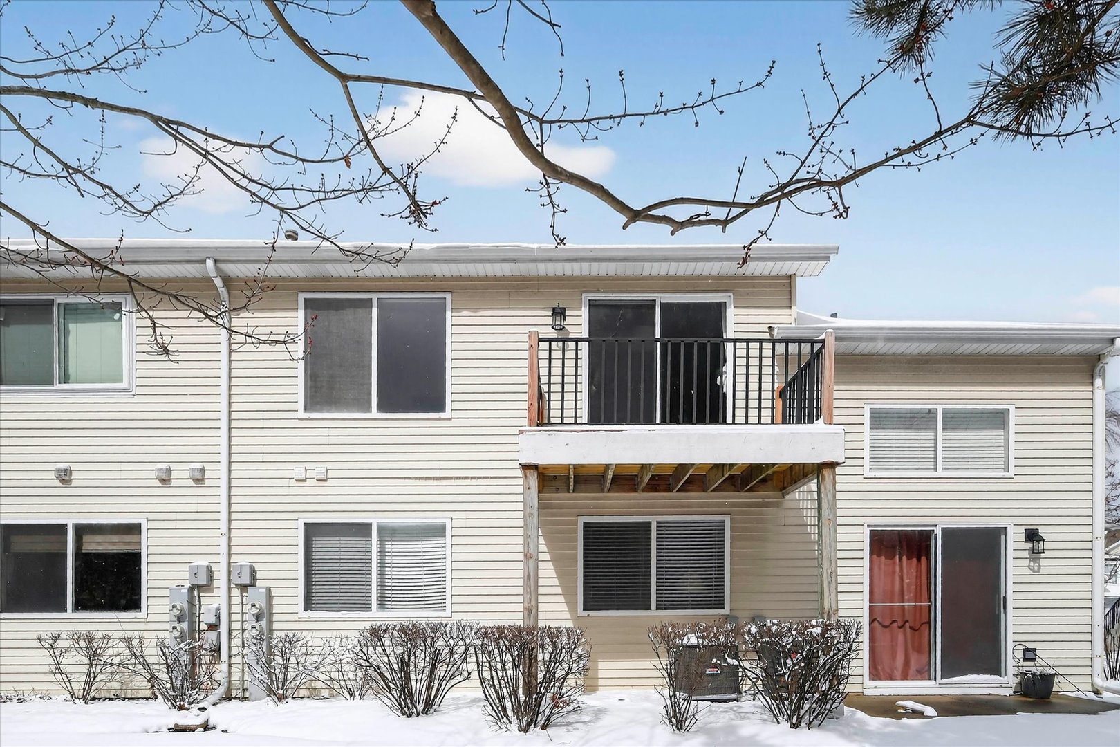 1161 HAWTHORNE Lane, Elk Grove Village, IL 60007