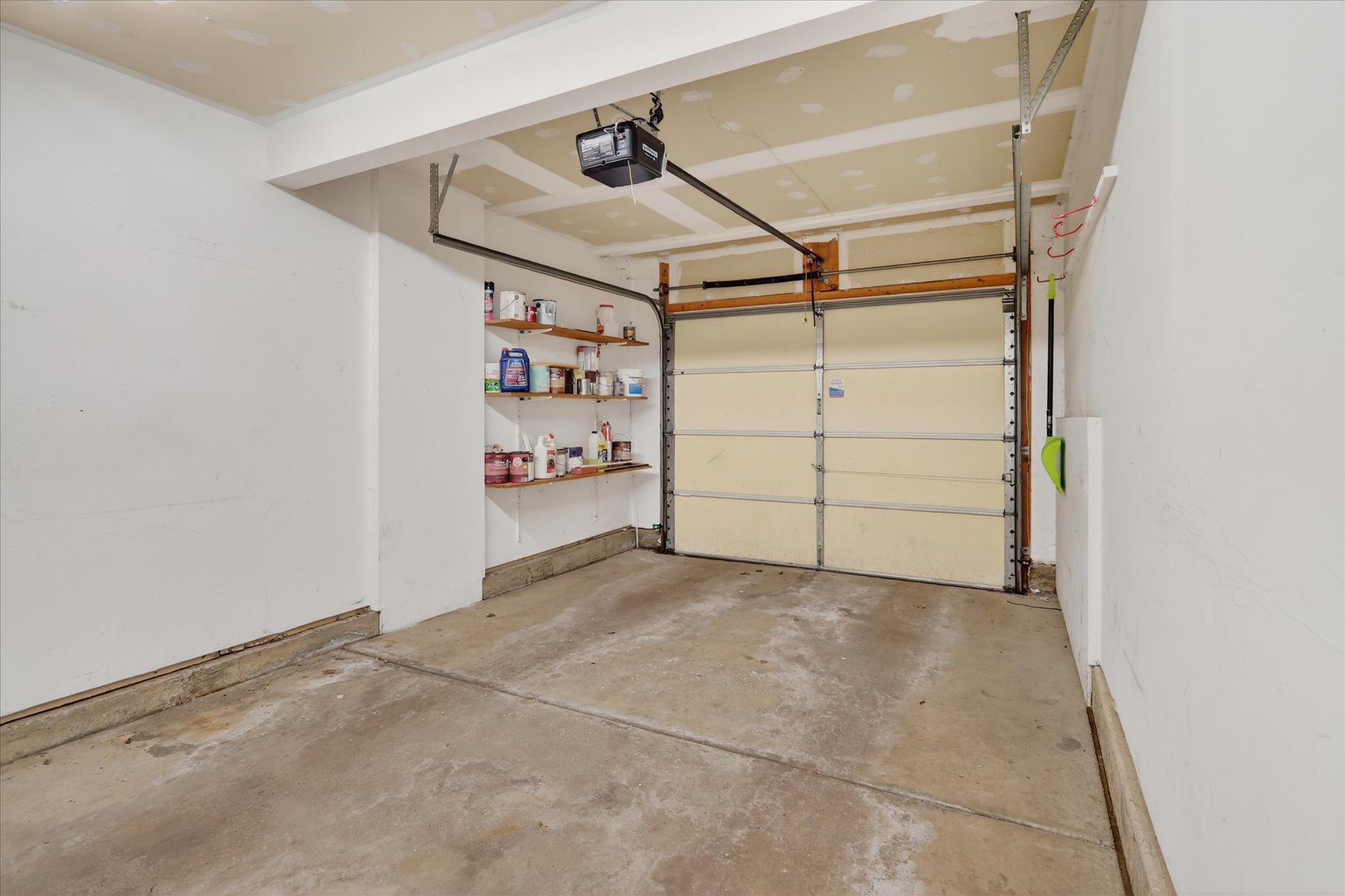 1161 HAWTHORNE Lane, Elk Grove Village, IL 60007