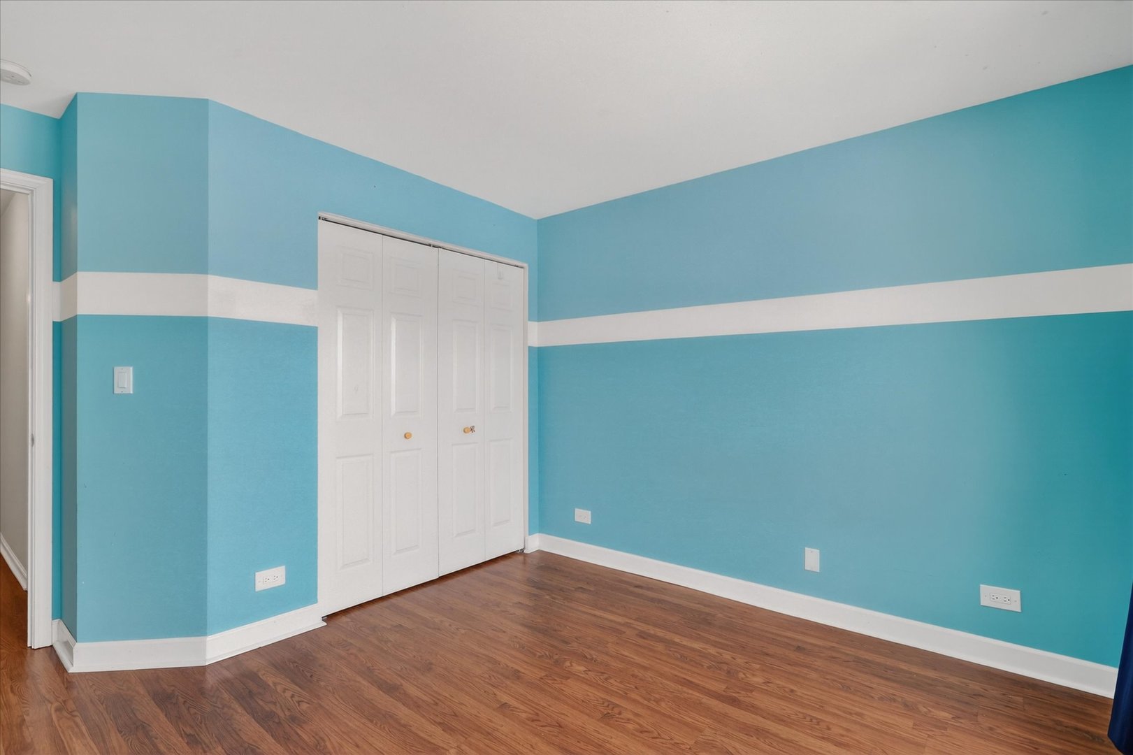 1161 HAWTHORNE Lane, Elk Grove Village, IL 60007