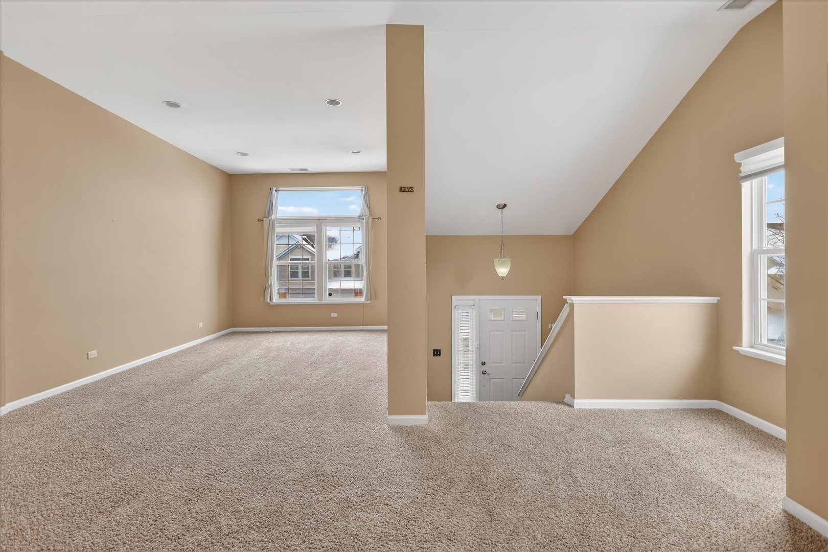 1161 HAWTHORNE Lane, Elk Grove Village, IL 60007