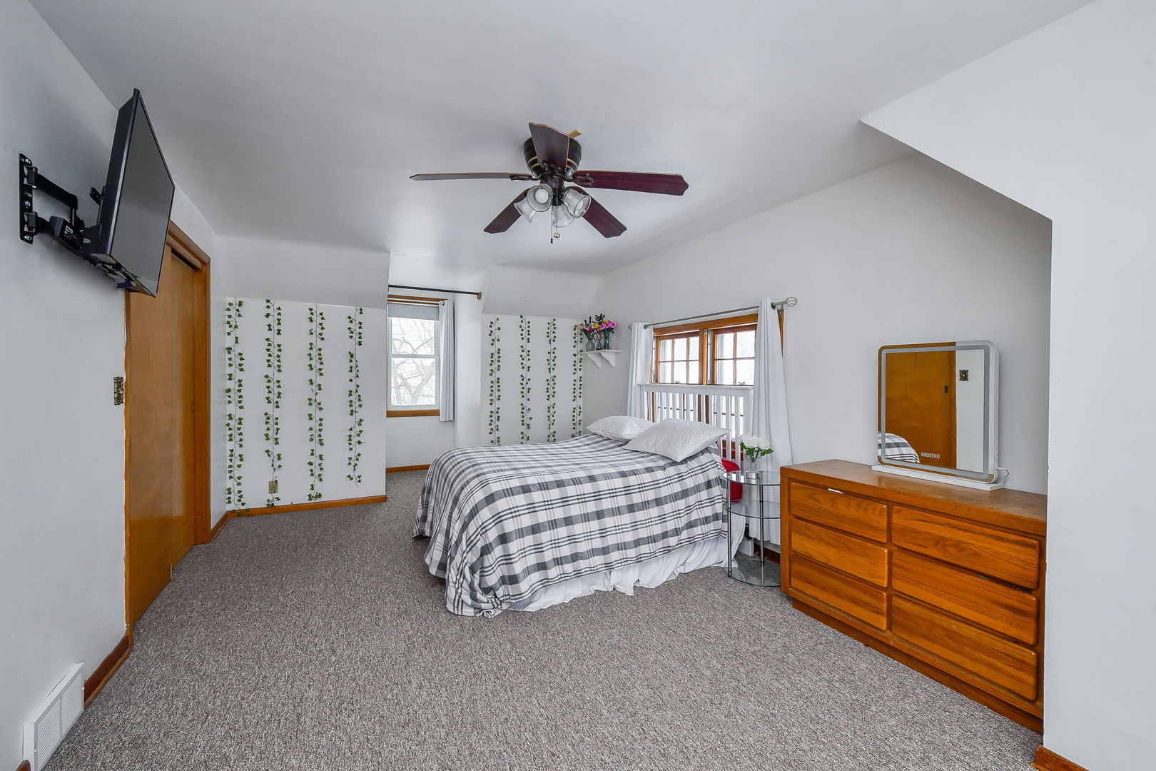 118 Stiles Street, Genoa, IL 60135