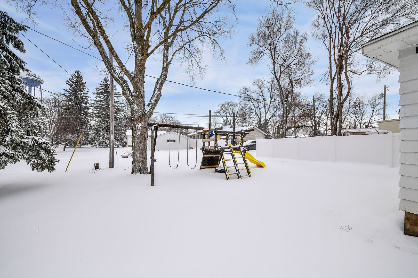 118 Stiles Street, Genoa, IL 60135