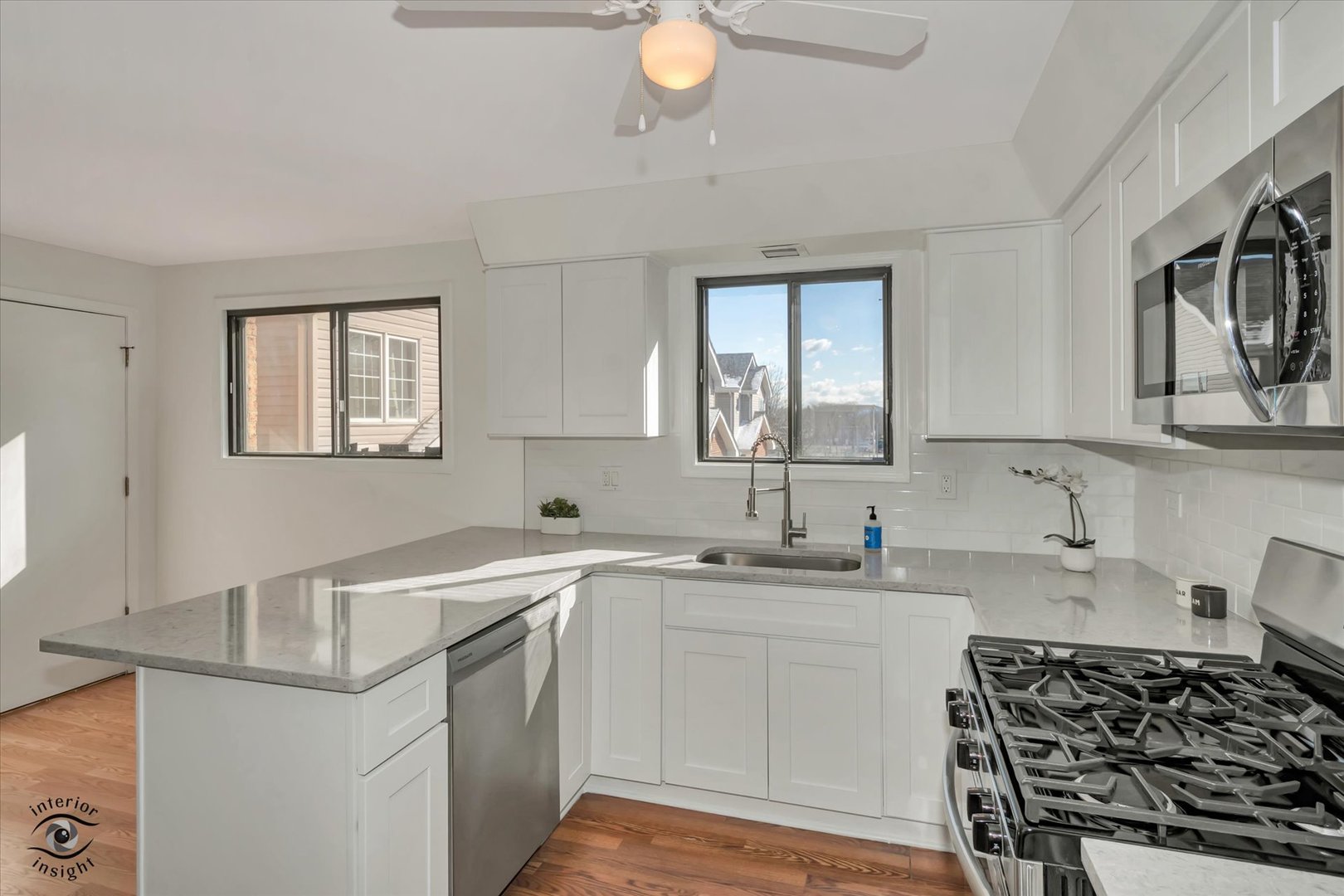 6317 W 64th Place #2S, Chicago, IL 60638