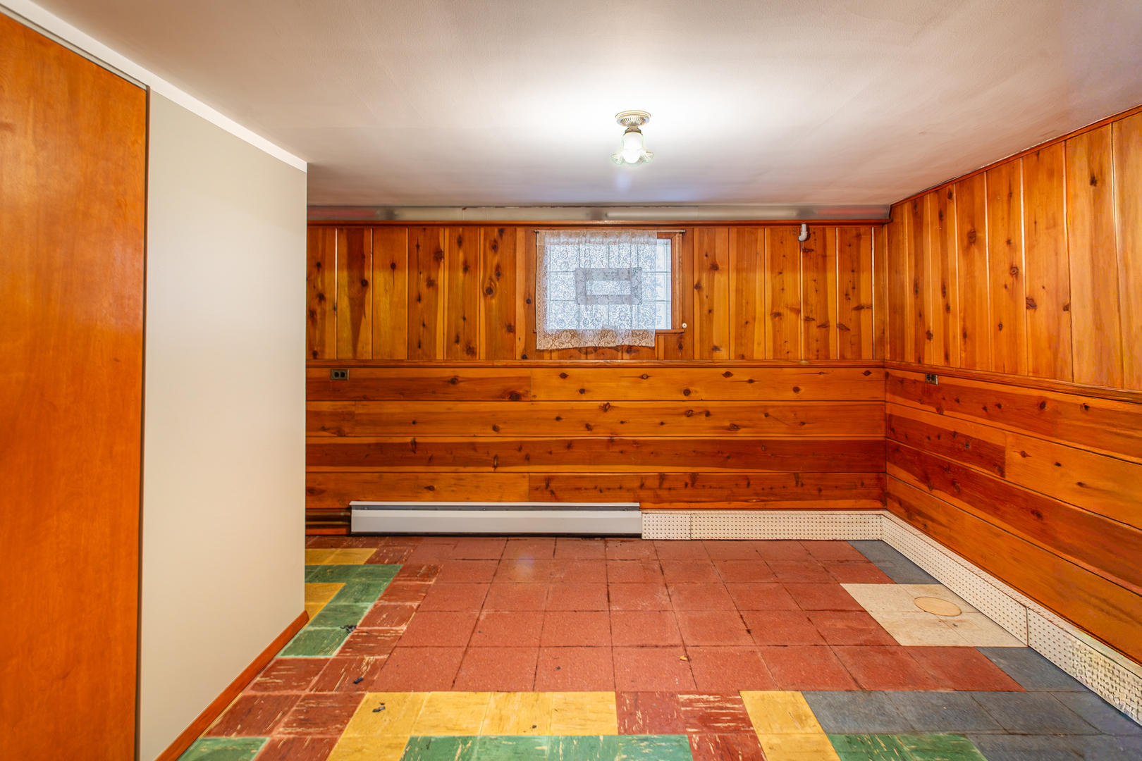 5428 W Sunnyside Avenue, Chicago, IL 60630